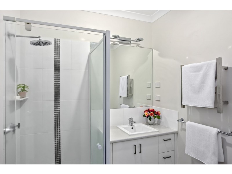 8-10 Dalkeith Crescent, Ocean Grove VIC 3226