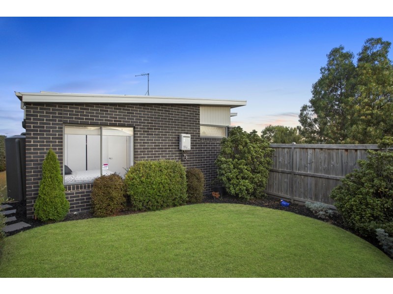 8-10 Dalkeith Crescent, Ocean Grove VIC 3226