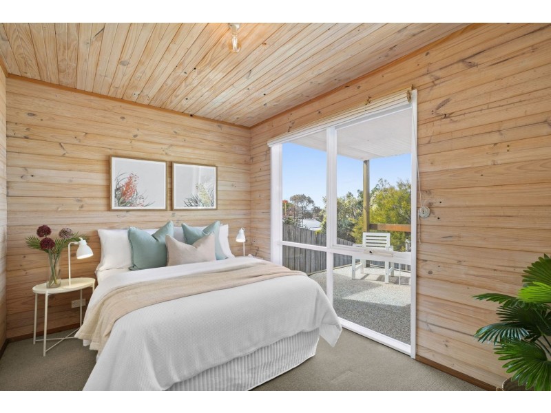 55 Aldebaran Rd, Ocean Grove VIC 3226