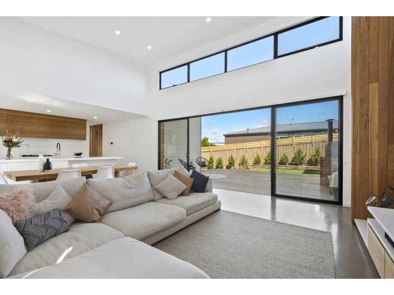 15 Greenview Rise, Ocean Grove VIC 3226