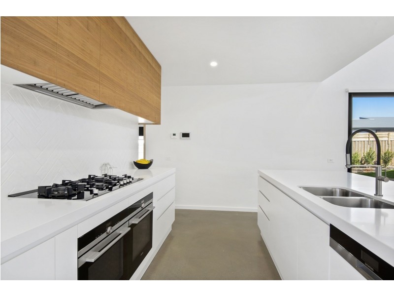 15 Greenview Rise, Ocean Grove VIC 3226