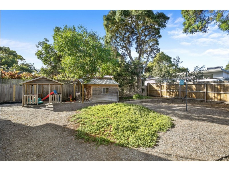 17 Saratoga Avenue, Barwon Heads VIC 3227