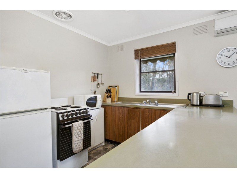 17 Saratoga Avenue, Barwon Heads VIC 3227