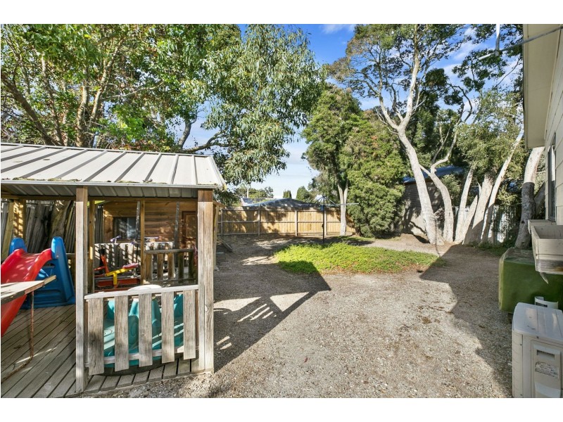 17 Saratoga Avenue, Barwon Heads VIC 3227