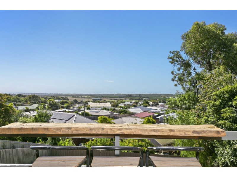 33 Sunset Strip, Ocean Grove VIC 3226
