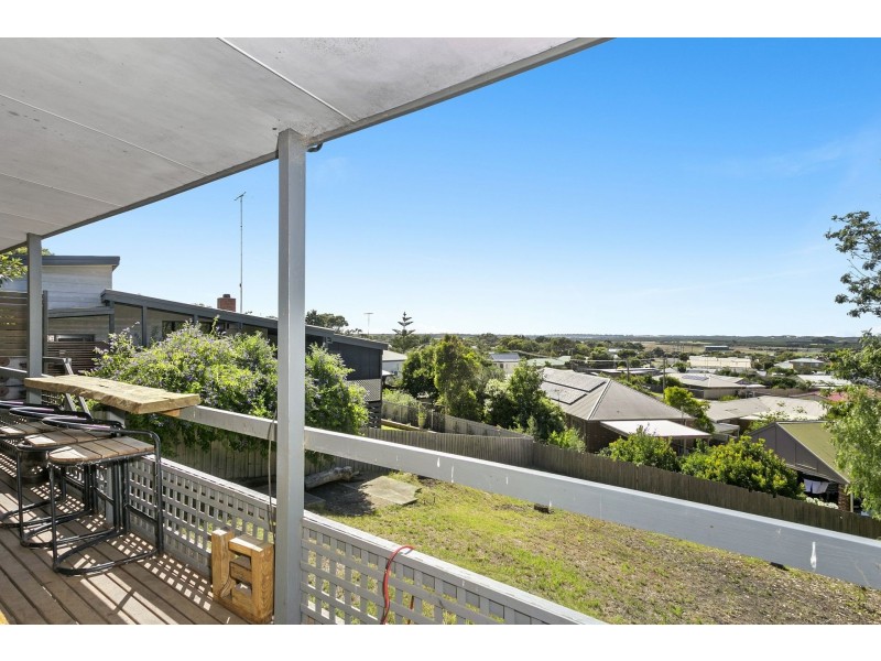 33 Sunset Strip, Ocean Grove VIC 3226