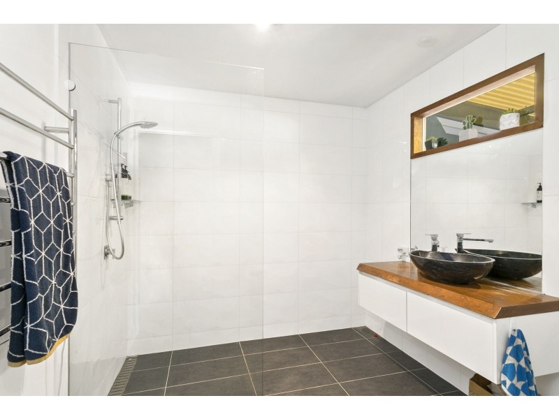 33 Sunset Strip, Ocean Grove VIC 3226