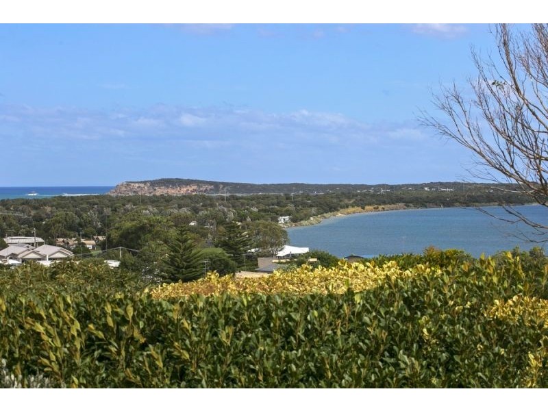 6 The Avenue, Ocean Grove VIC 3226