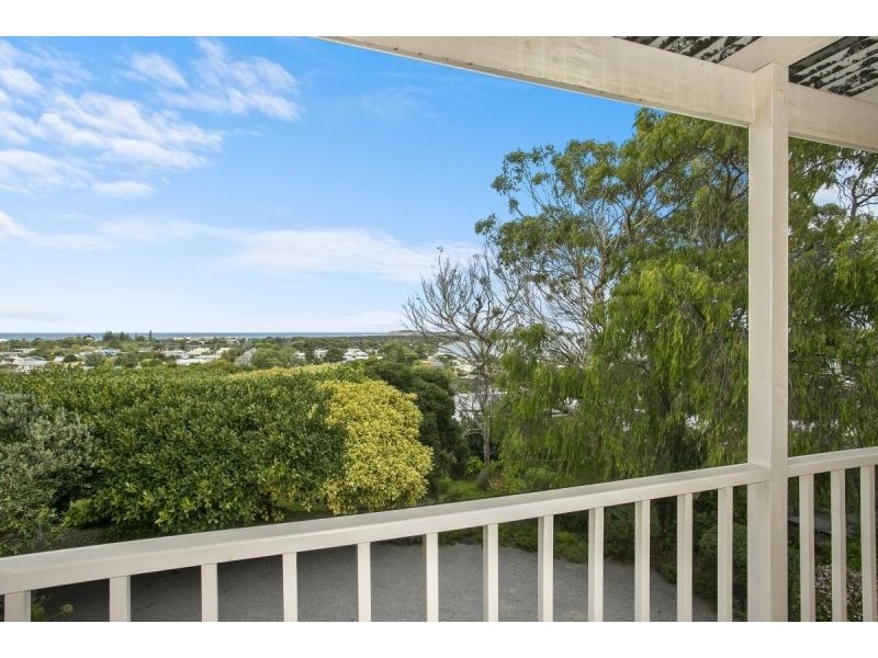 6 The Avenue, Ocean Grove VIC 3226