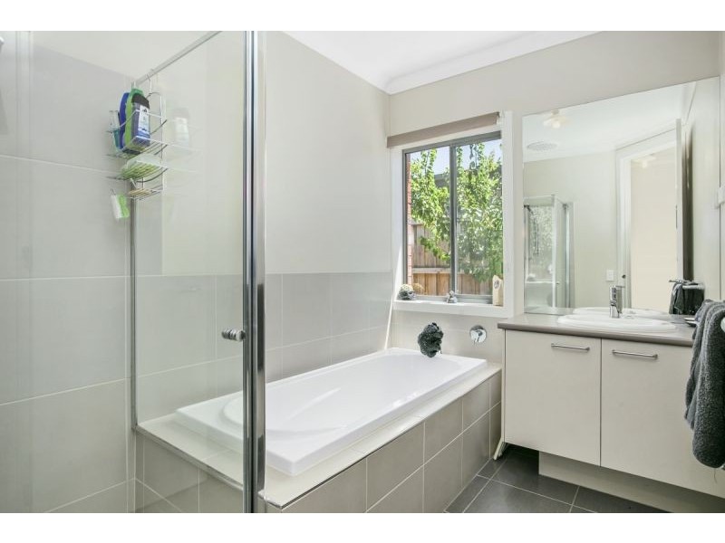 31 Curzon Drive, Ocean Grove VIC 3226