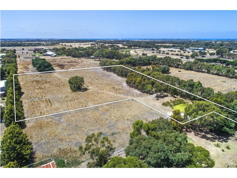 51 Graham Lane, Connewarre VIC 3227