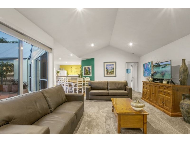 11 Coogee Court, Barwon Heads VIC 3227