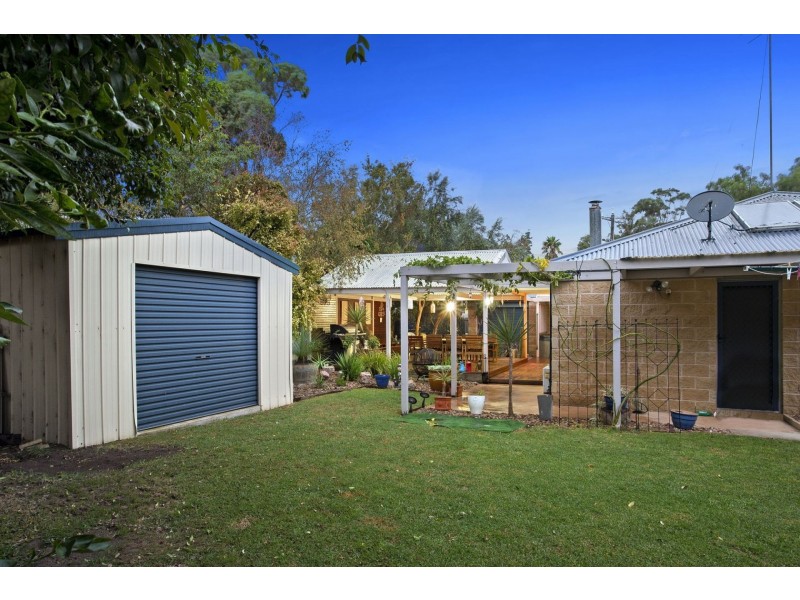 21 Wattlebird Crescent, Barwon Heads VIC 3227