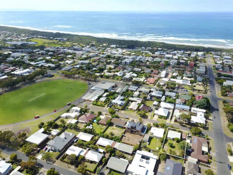 99 Powell Street, Ocean Grove VIC 3226