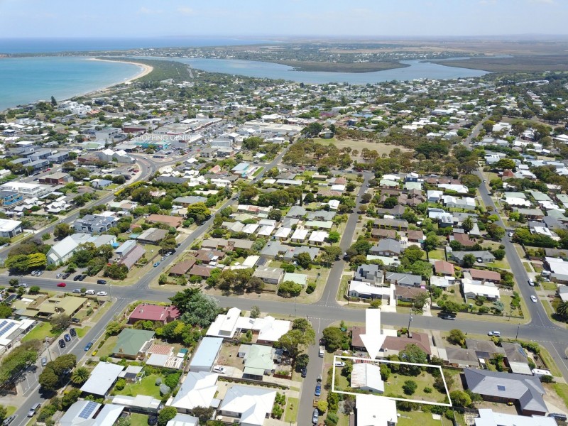 99 Powell Street, Ocean Grove VIC 3226