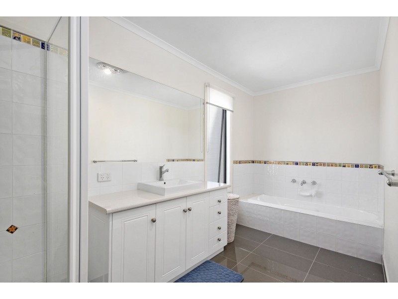 9 Arlia Mews, Ocean Grove VIC 3226