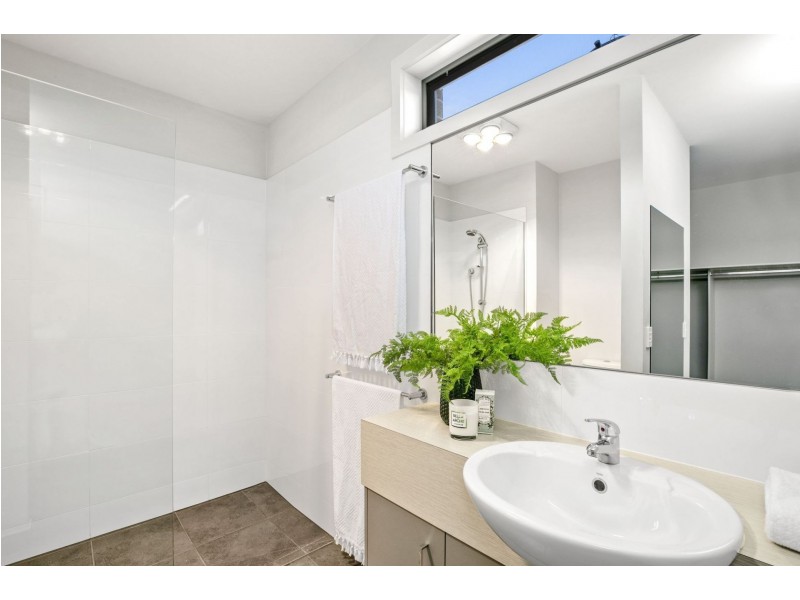 6 Merlan Street, Ocean Grove VIC 3226