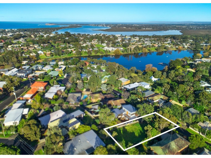 43 Fraser Crescent, Ocean Grove VIC 3226