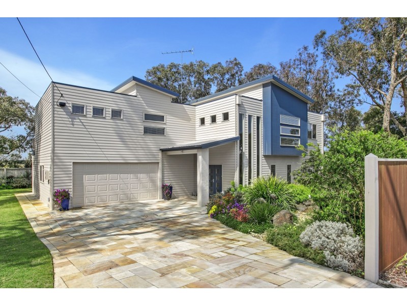 90 Carr Street, Barwon Heads VIC 3227