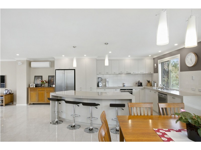 90 Carr Street, Barwon Heads VIC 3227