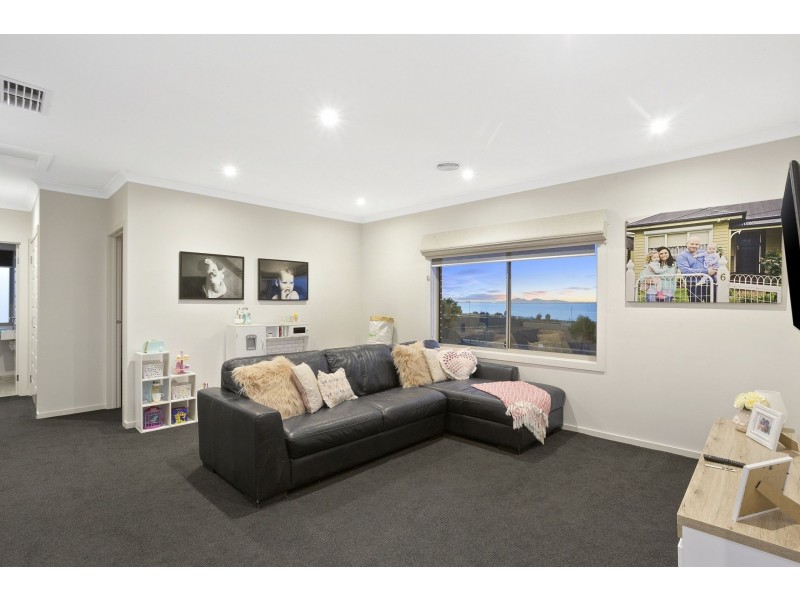 8 Seashell Place, Curlewis VIC 3222