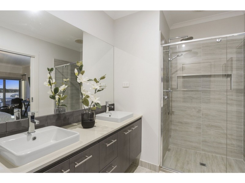 8 Seashell Place, Curlewis VIC 3222