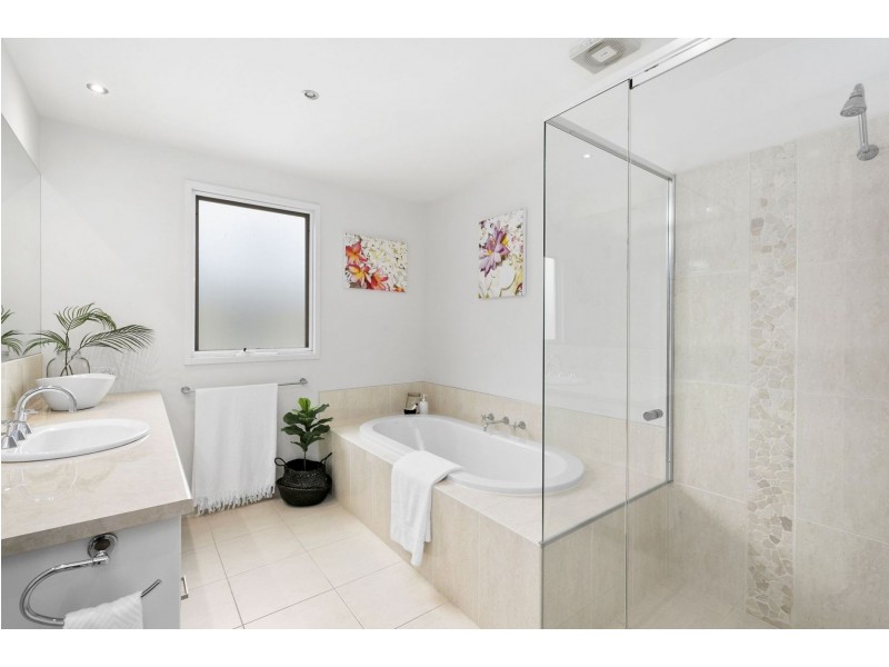 35 Golf Links Road, Barwon Heads VIC 3227