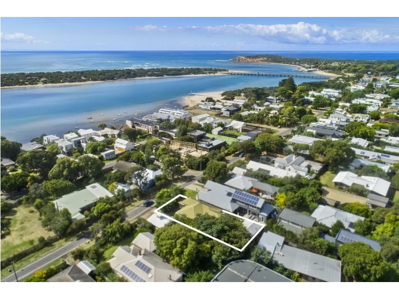 37 Seaview Avenue, Barwon Heads VIC 3227