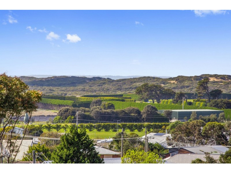 48 Sunset Strip, Ocean Grove VIC 3226