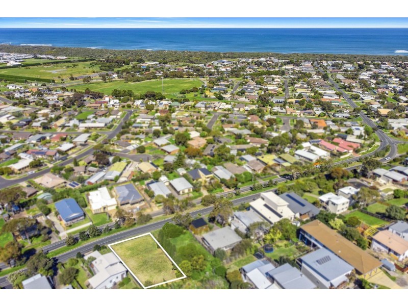 48 Sunset Strip, Ocean Grove VIC 3226