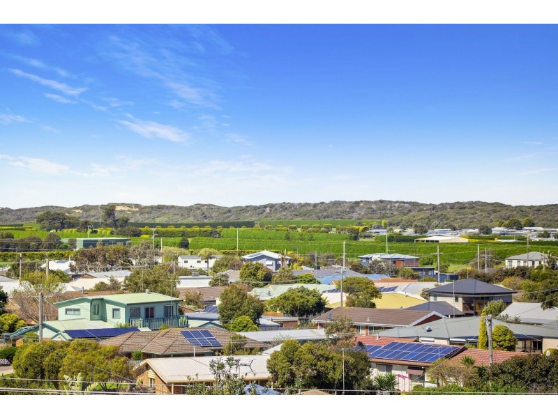 48 Sunset Strip, Ocean Grove VIC 3226