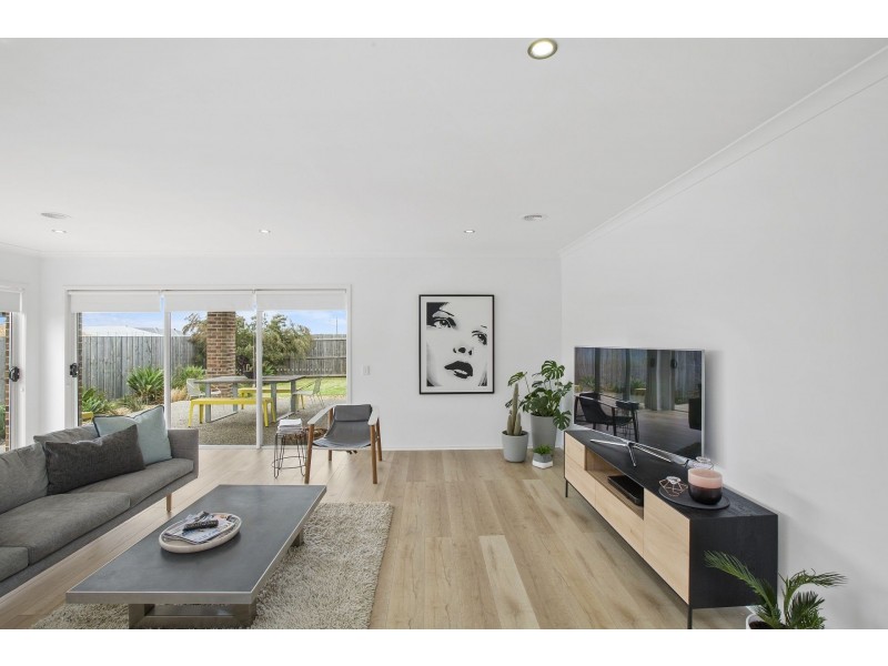 18 Empress Boulevard, Ocean Grove VIC 3226