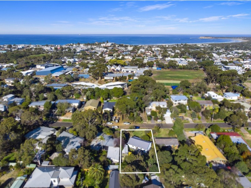 11 Epworth Street, Ocean Grove VIC 3226