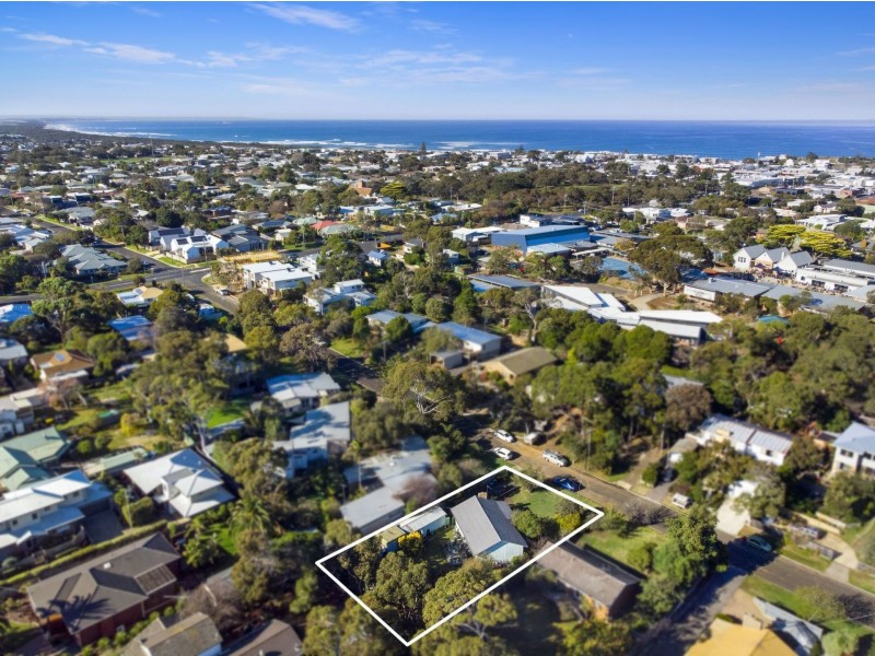 11 Epworth Street, Ocean Grove VIC 3226