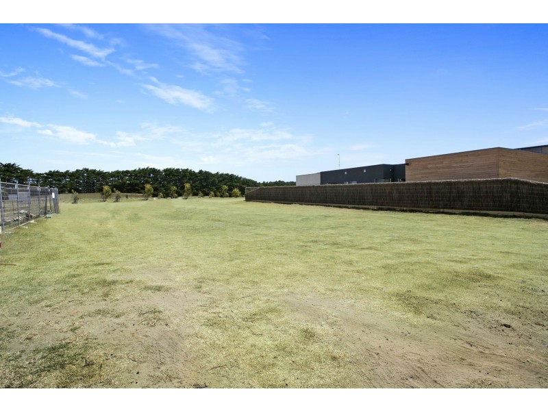 128 – 130 Cashmore Drive, Connewarre VIC 3227