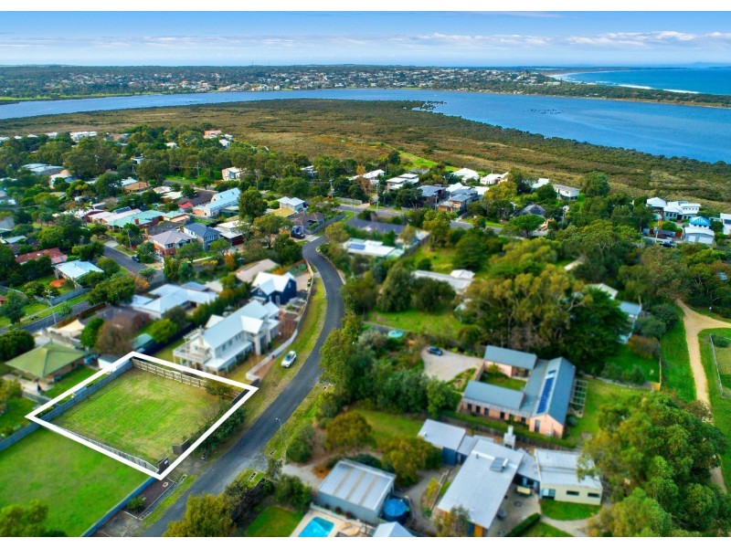 24 Araluen Court, Barwon Heads VIC 3227