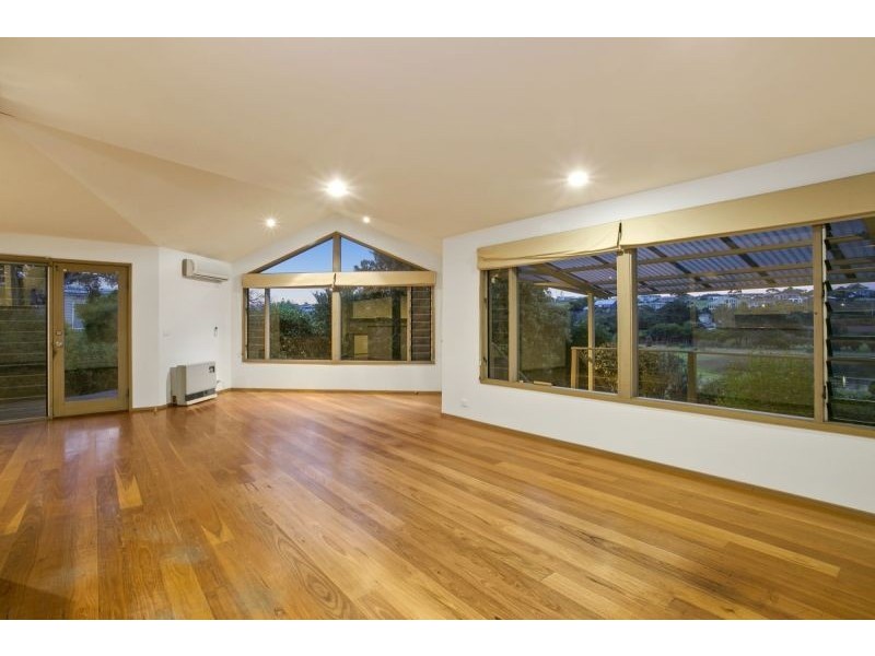 29 Ocean Throughway, Ocean Grove VIC 3226