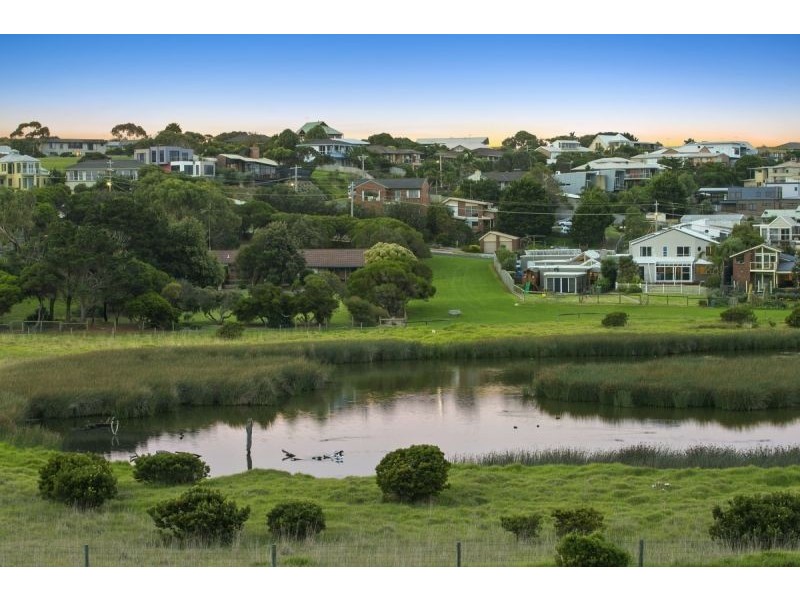 29 Ocean Throughway, Ocean Grove VIC 3226