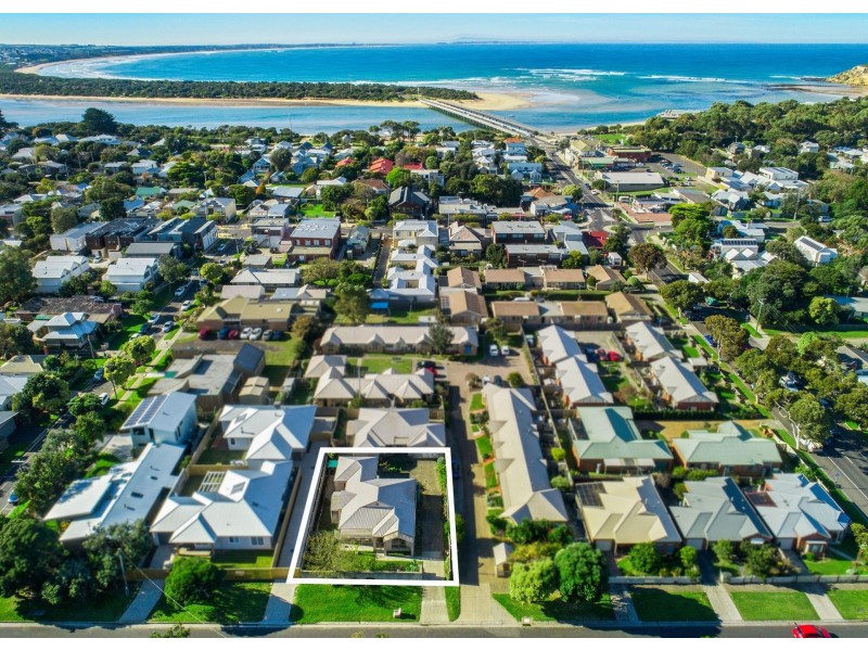 1/8 Grove Road, Barwon Heads VIC 3227