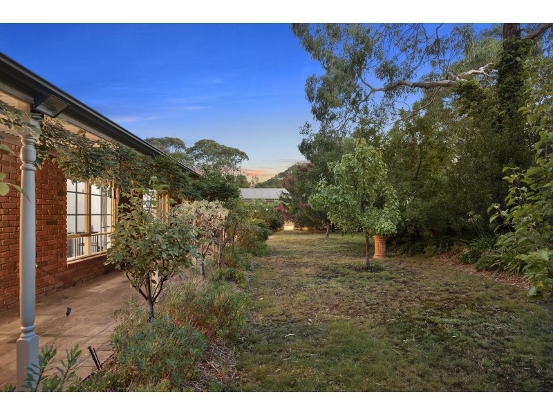 11 Sylvan Lane, Ocean Grove VIC 3226