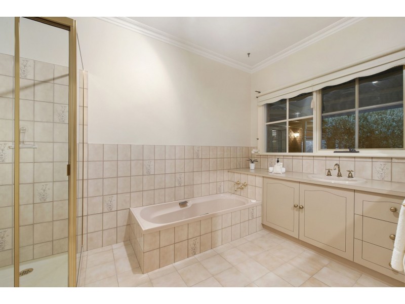 11 Sylvan Lane, Ocean Grove VIC 3226