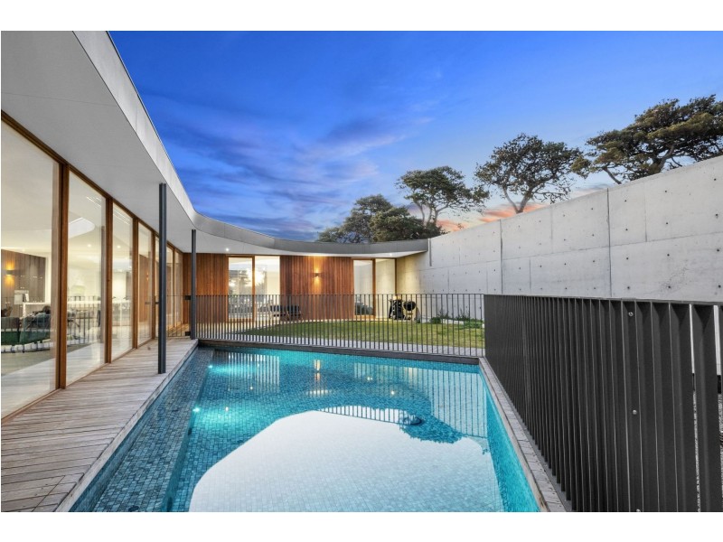 4 Plantation Drive, Connewarre VIC 3227