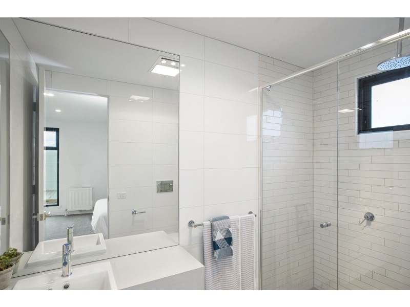 1/89 Dare St, Ocean Grove VIC 3226