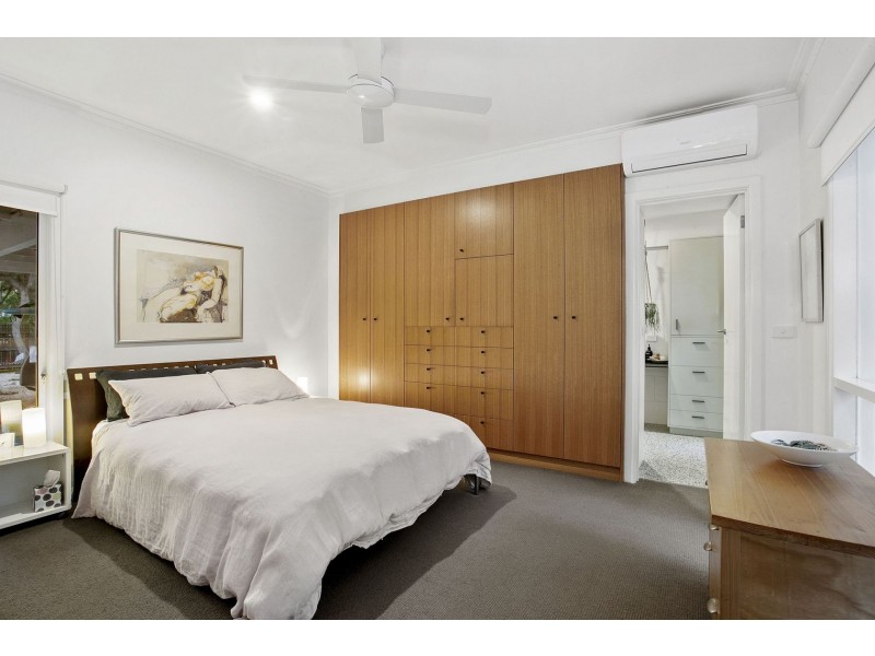 18 Saratoga Avenue, Barwon Heads VIC 3227