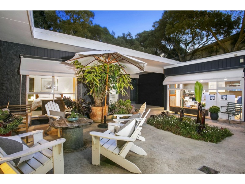 18 Saratoga Avenue, Barwon Heads VIC 3227