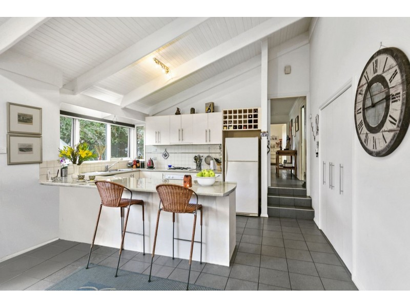 6 Roslyn Court, Ocean Grove VIC 3226