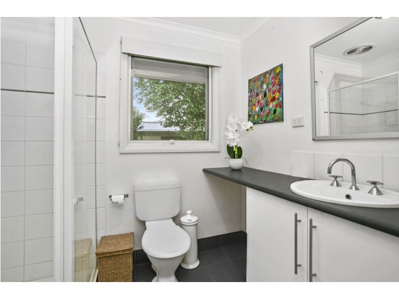 6 Roslyn Court, Ocean Grove VIC 3226