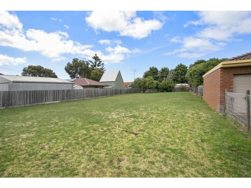 34 Pembroke Road, Ocean Grove VIC 3226