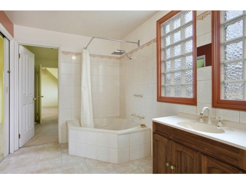 8 Antares Court, Ocean Grove VIC 3226