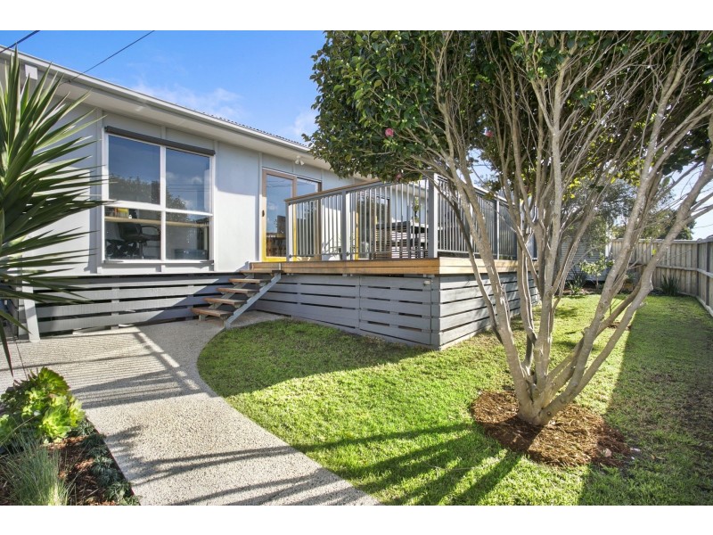 1/2 Sunset Strip, Ocean Grove VIC 3226
